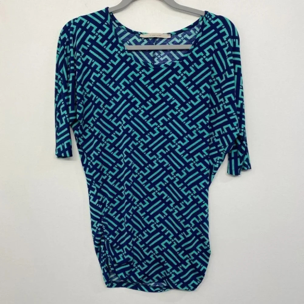 41 Hawthorn Short Sleeve Ruched Sides Graphic Blouse Shirt Women's XS Blue